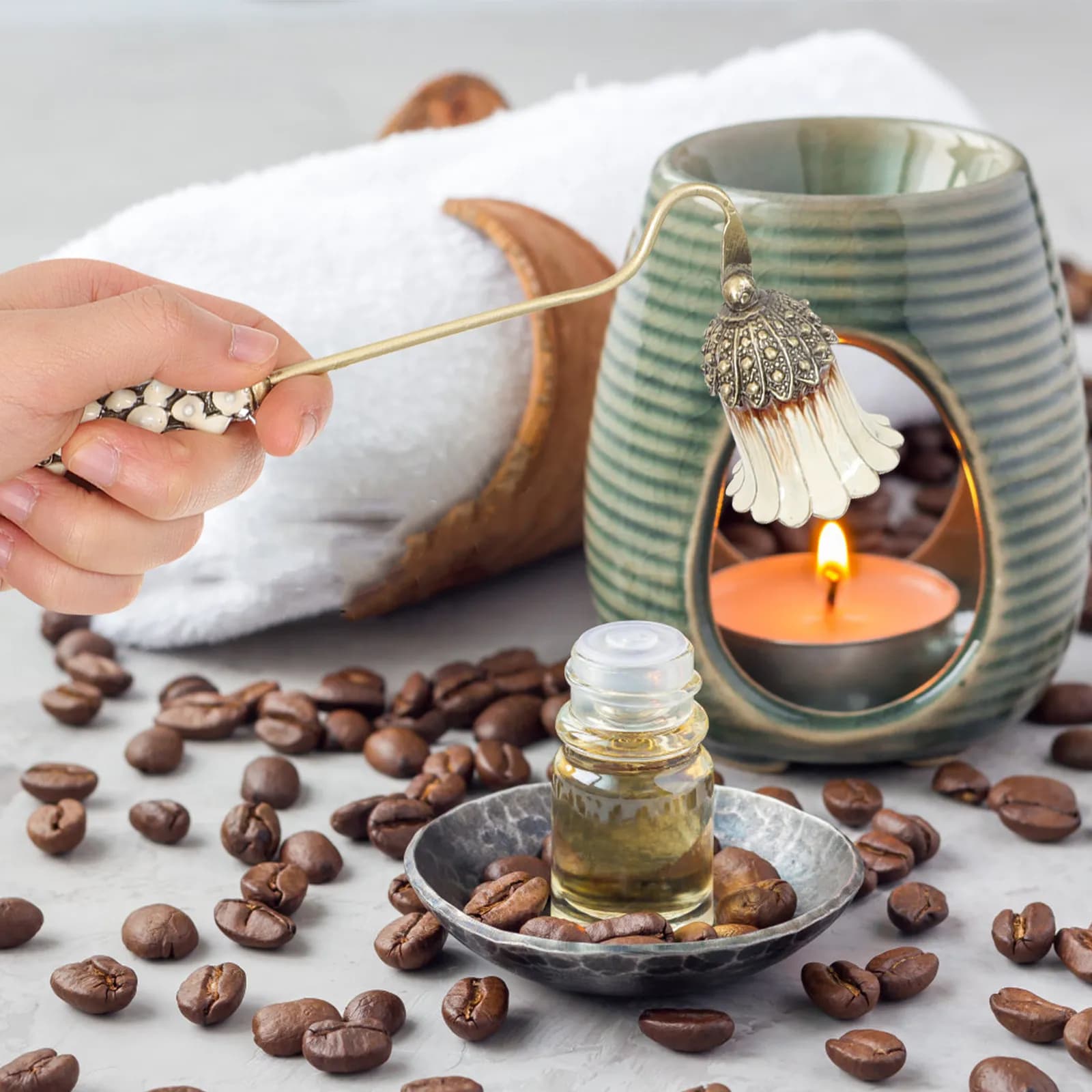 Spegnitore in Metallo con Manico Lungo per Candele Profumate in Vaso, Decorazione Casa, Strumento di Sicurezza per la Fiamma