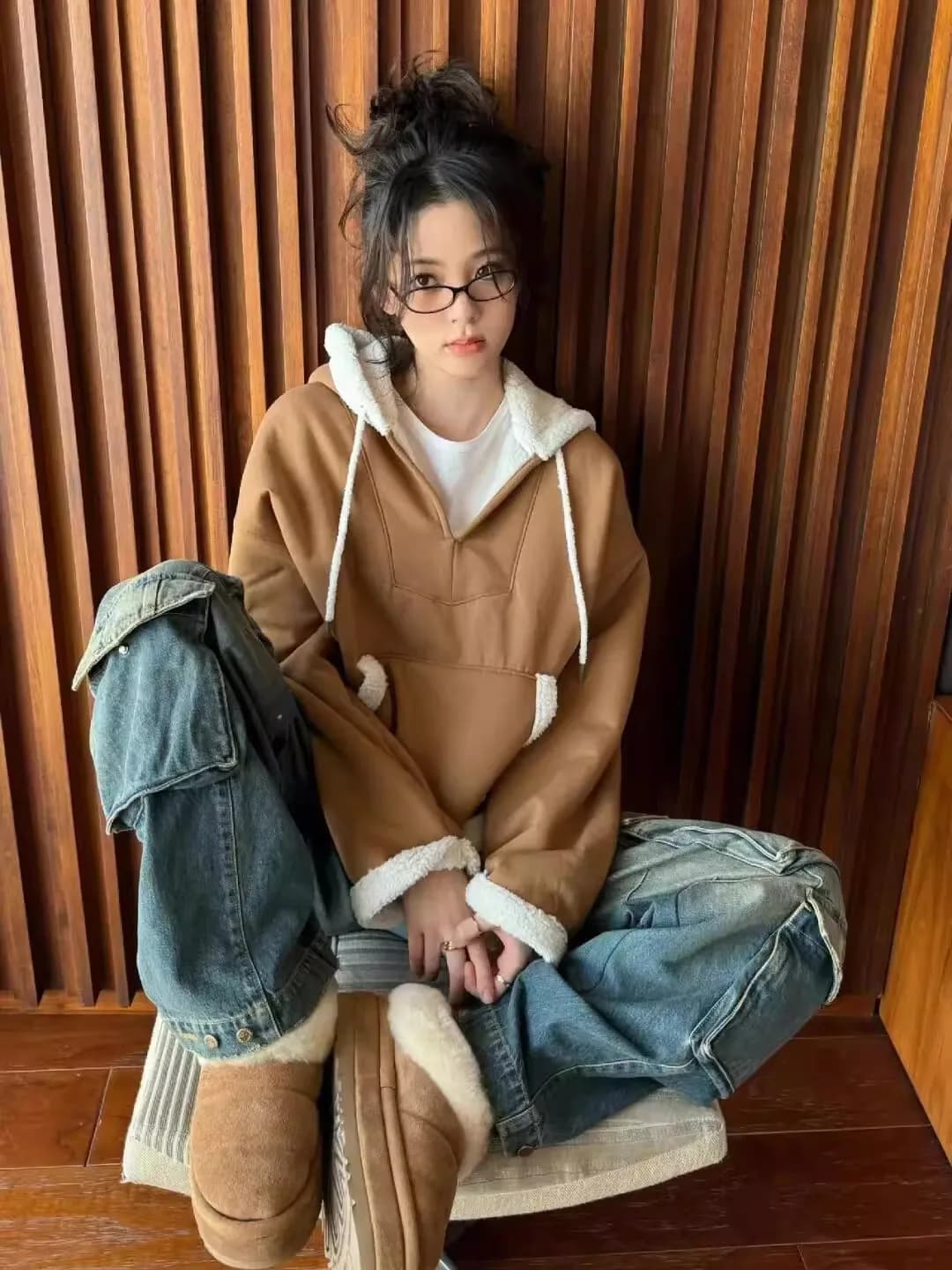 Khaki Lamb Fur Hoodie Sweatshirt with Knife Jeans for Women Loose Fit Long Sleeve Zipper Closure Color Commute Style