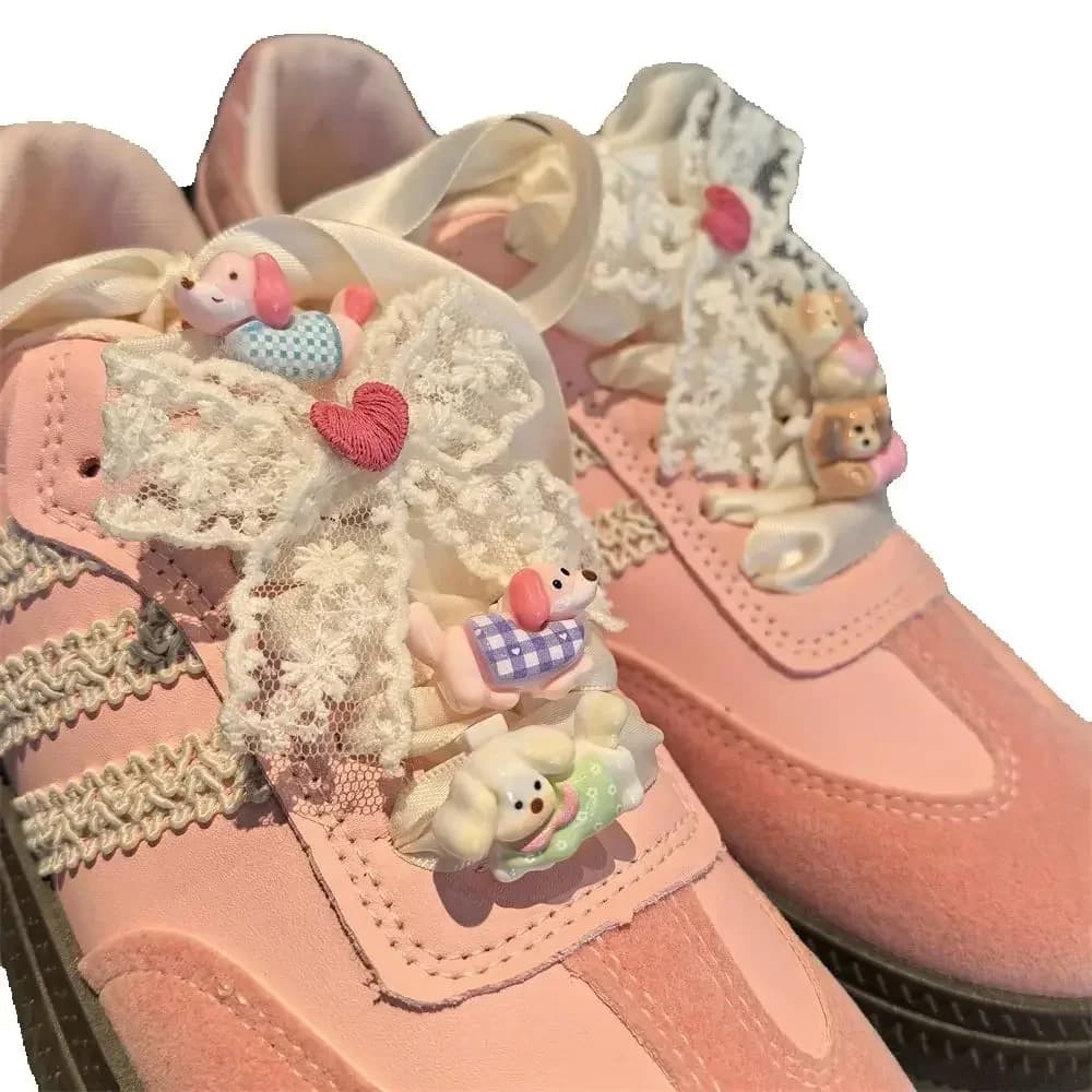 Ciondolo per scarpe a forma di cane cartone animato - Charm per lacci di scarpe con fiocco a forma di cuore alla moda per sneakers, accessori per scarpe fai da te rimovibili