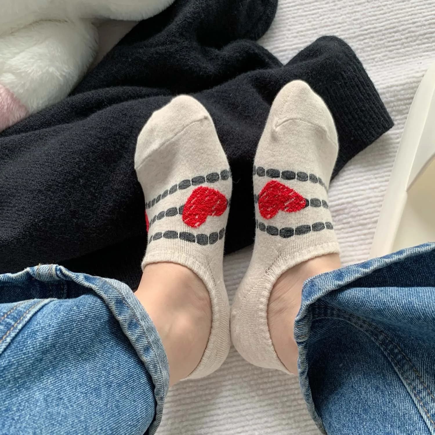 5 paia di calzini da donna Set Love Semplice moda coreana Calzini versatili stile preppy Calzini corti invisibili antiscivolo a righe