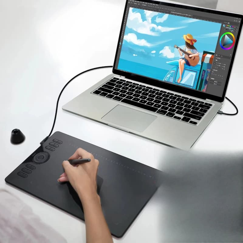 Tavoletta grafica con disegno a penna con tasti Educazione didattica online