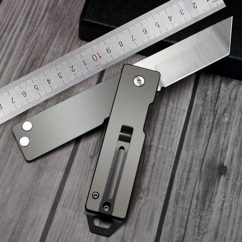 Nuovo coltello pieghevole magnetico con apertura e chiusura rotanti interamente in acciaio per la sopravvivenza nella giungla portatile all'aperto