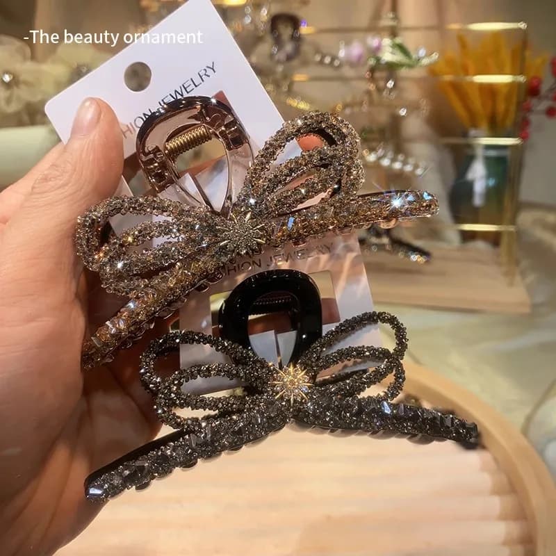 New stylish hair accessories with hair clip with small Korean design crystal bow for women