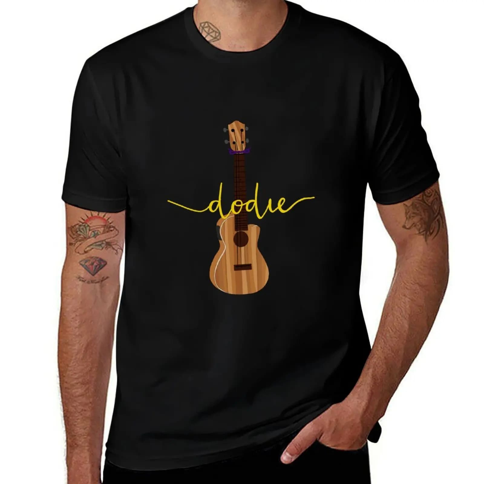 T-shirt a maniche corte con logo Dodie di Ukulele Clarks per il Giorno dell'Indipendenza
