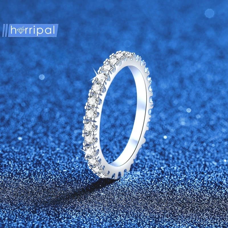 Anello in argento sterling S925 con diamante pieno Moissanite Anello super scintillante Regalo di gioielli da donna di lusso leggero e di fascia alta