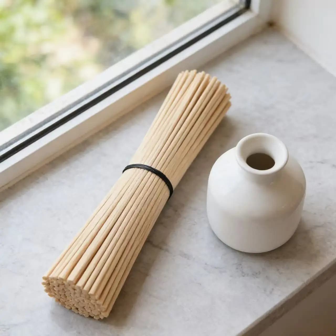 Bastoncini in Legno Naturale per Diffusore di Aromi, 3MM X 25CM, Ricambi per Diffusori di Oli Essenziali