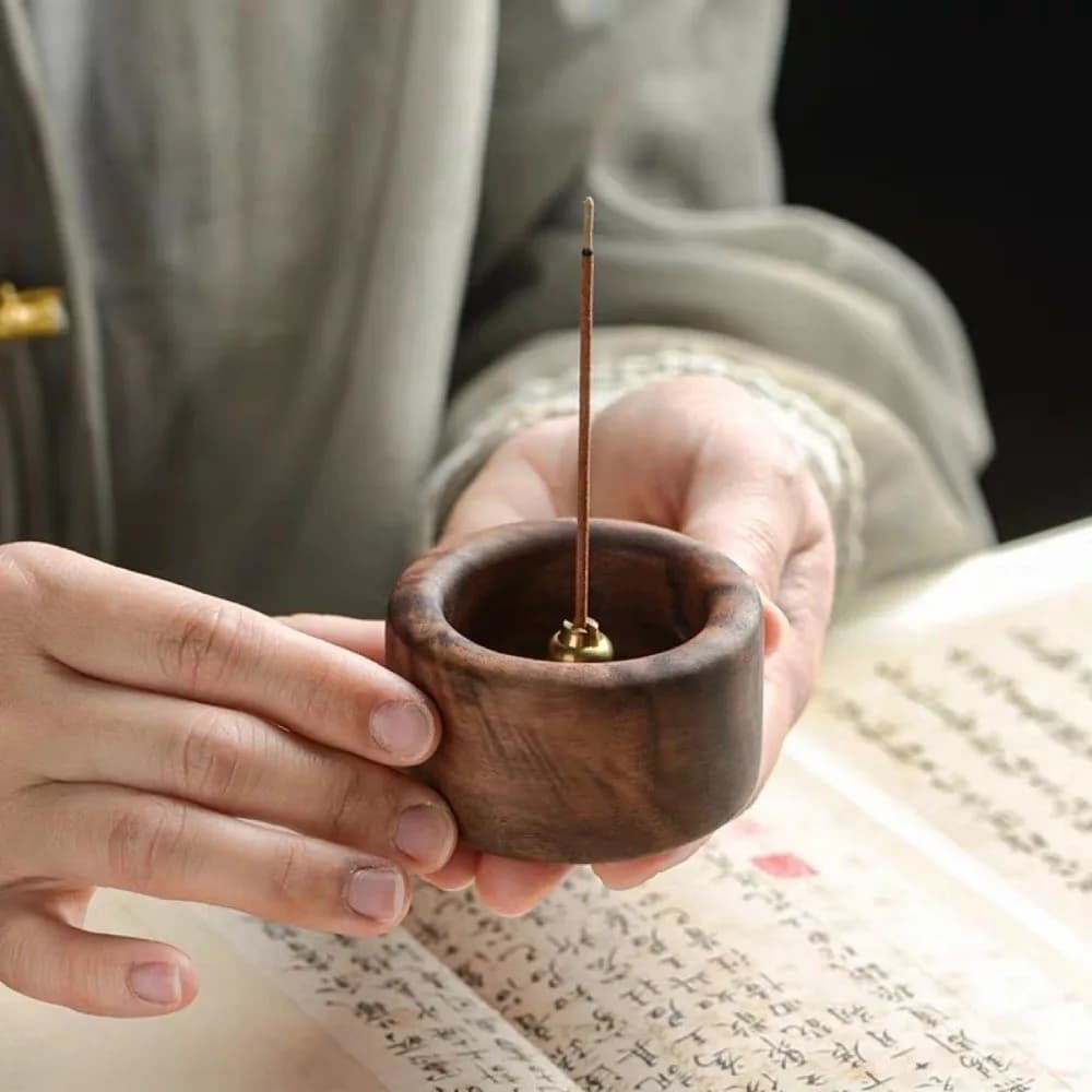 Creative Retro Wooden Incense Holder Handmade Sturdy Incense Stick Burner Round Incense Tray Meditation