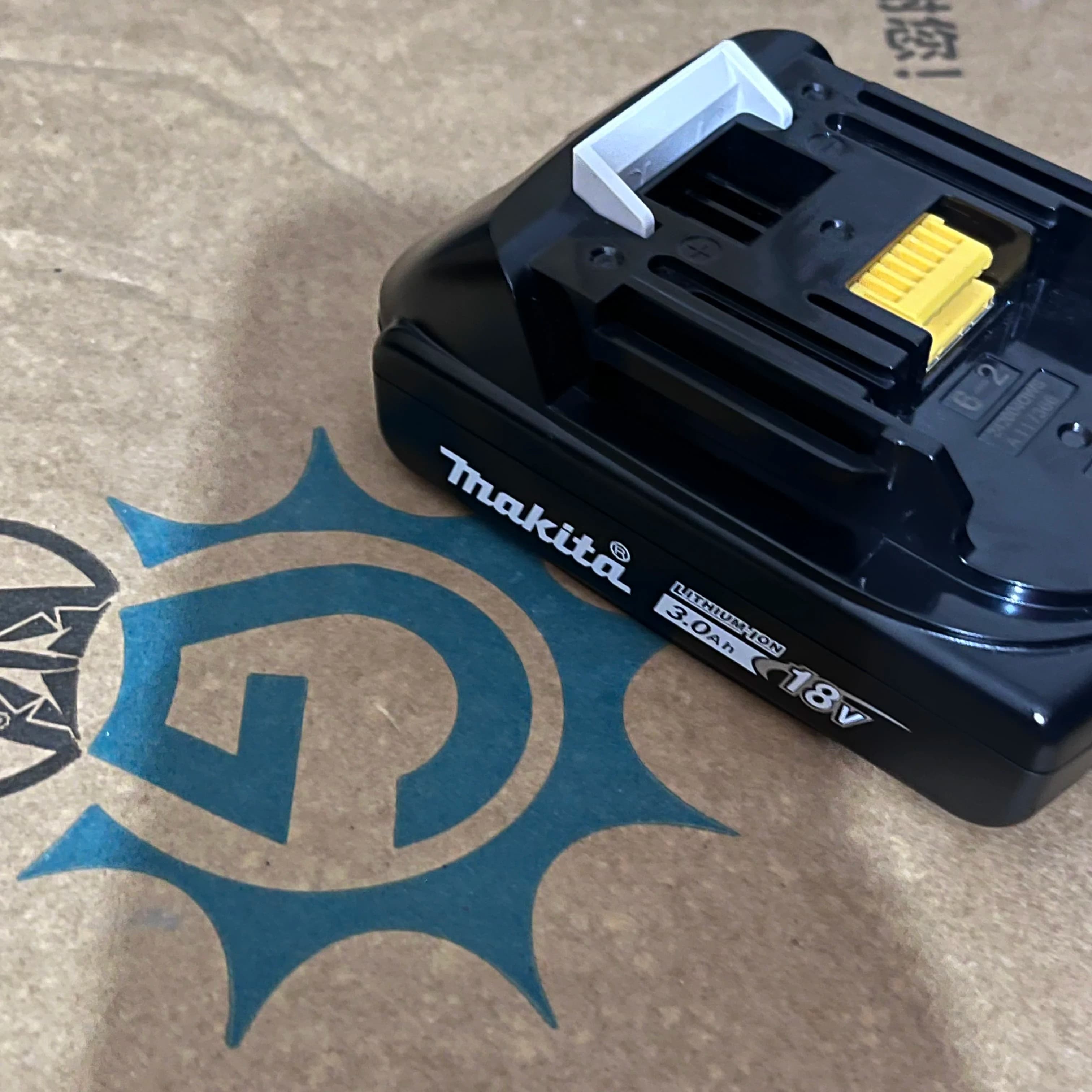 * Rechargeable battery for electric tools Makita 18V 100% original from 3.0Ah for Makita 18V BL1830 BL1830B BL1840B BL1850 BL1850B