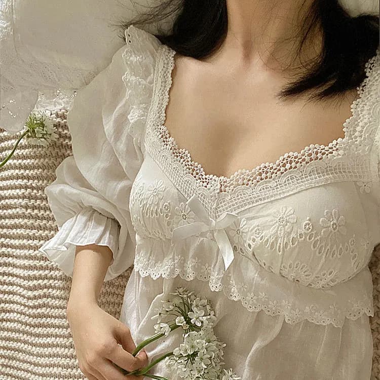 Sexy Night Shirt Rose Gaddess Palace for Women, Spring Autumn, Long Sleeves, Princess Style with Petto Upholstery, Soft Night Dress and Sweet
