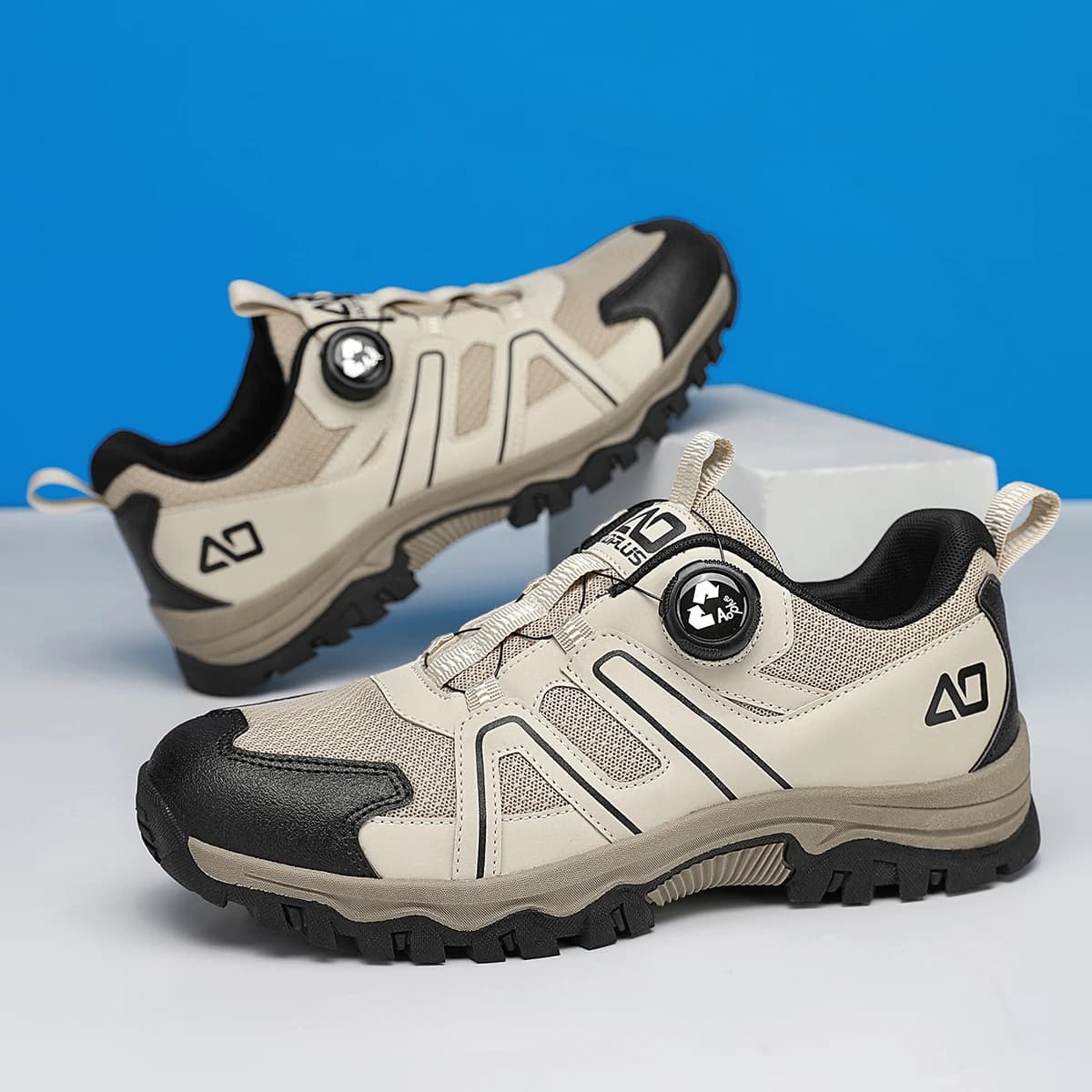 Men's outdoor trekking shoes, new combination in leather and mesh with design with rotating buckle, comfortable casual shoes, breathable, versatile, anti-slip outdoor trekking shoes with thick sole and low strings for men