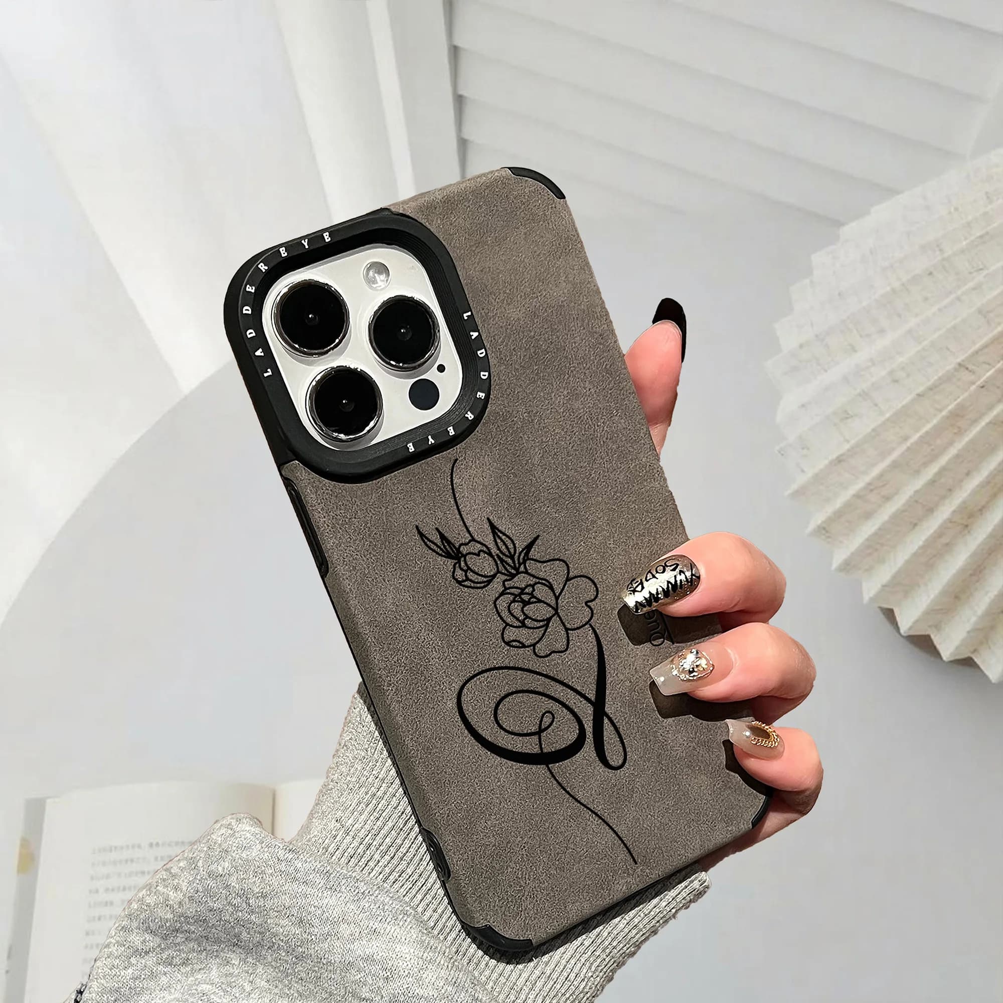 Custodia per telefono rosa con incisione laser personalizzata con nome personalizzato in ecopelle adatta per Iphone17 16 15 14 13 12 11 Pro Max Plus.