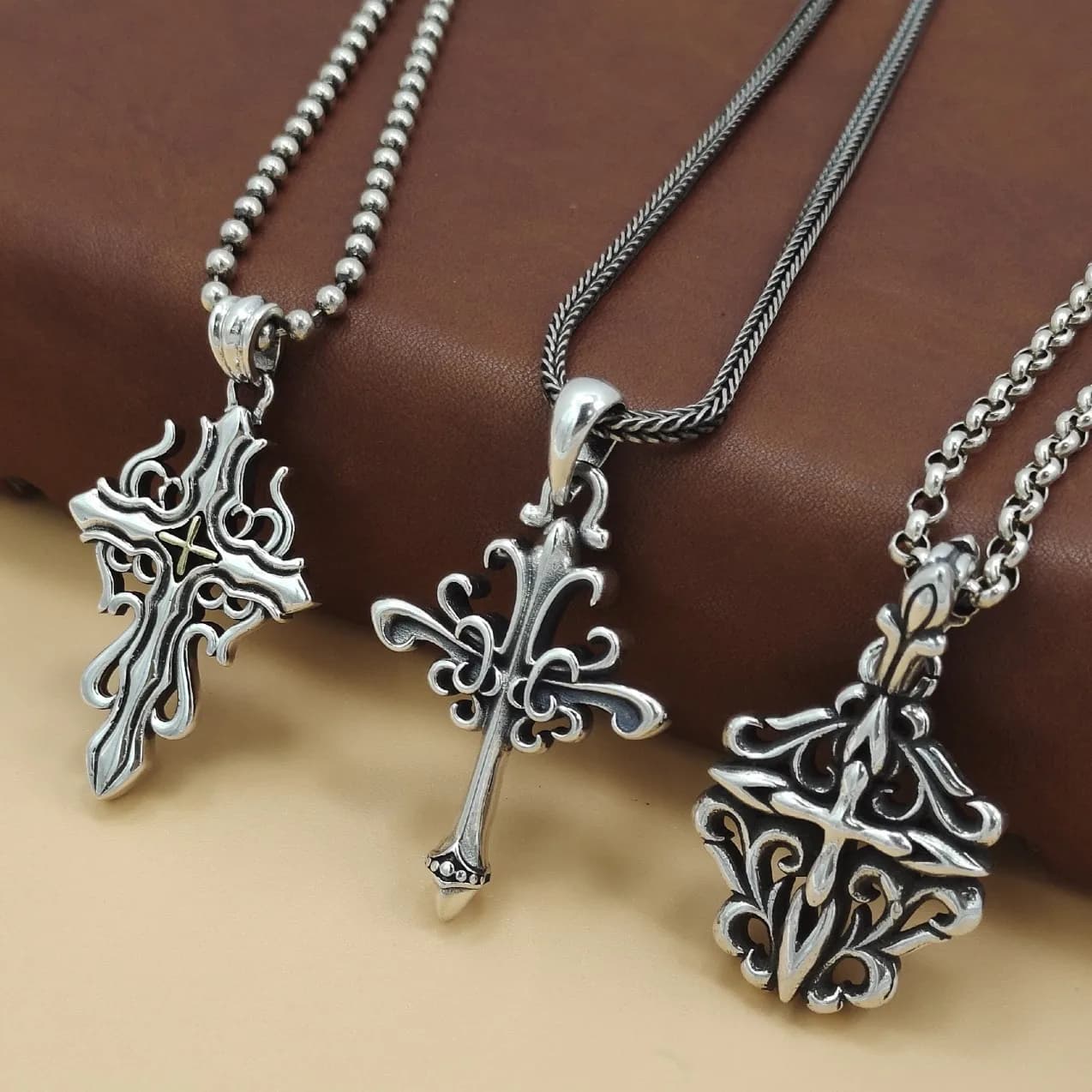 S925sterling silver ornament male and female personality boat anchor pendant Thai silver retro couple punk sweater chain pendant