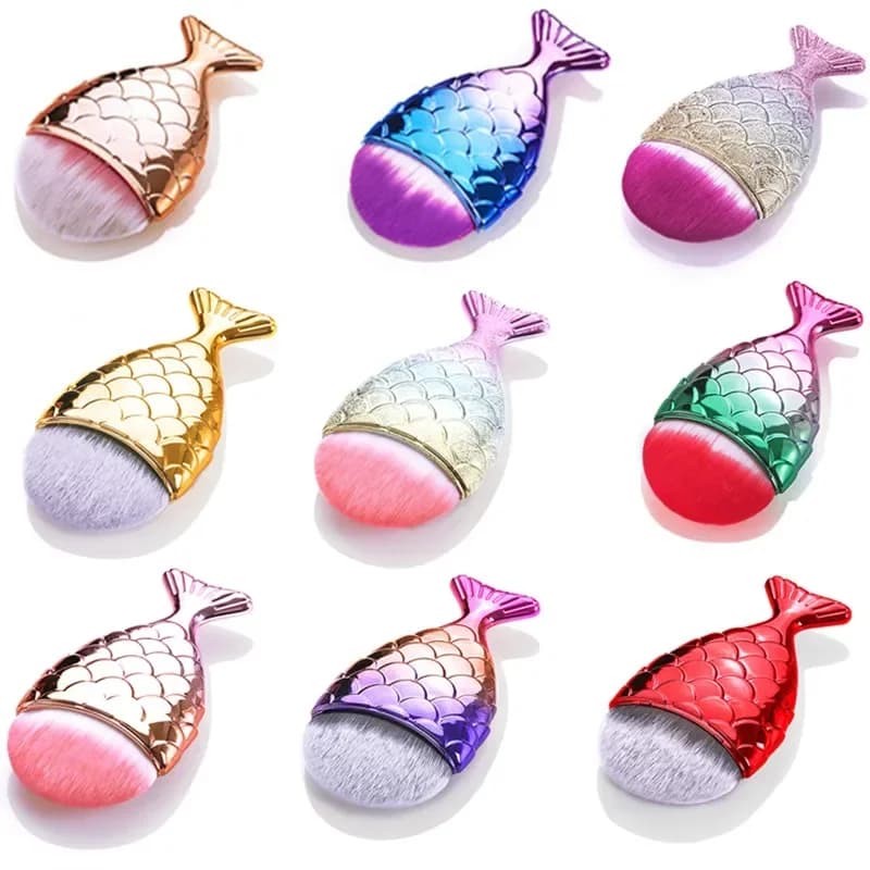 Fad Brush for Face Professional Makeup Brush in the form of mermaid foundation brush for cosmetic fishes Tool makeup kit for nail art powder