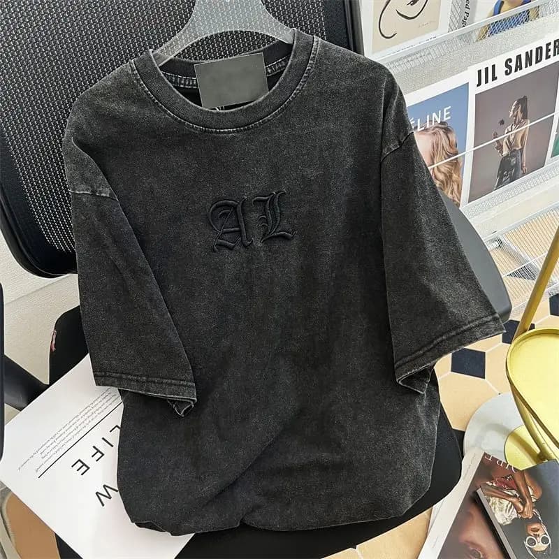 T-shirt da donna Vintage Art Classic Letter ricamo Plus Size American High-street Chic Top 2024 New Summer Cotton Washed Tee