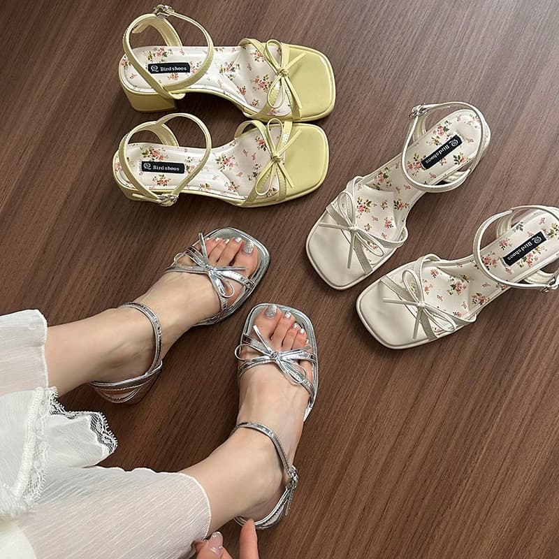 New Summer Women's Sandals 2026 with Single Strand, French Style, With Bow, Open Toe, Popular Beach Roman Shoes
