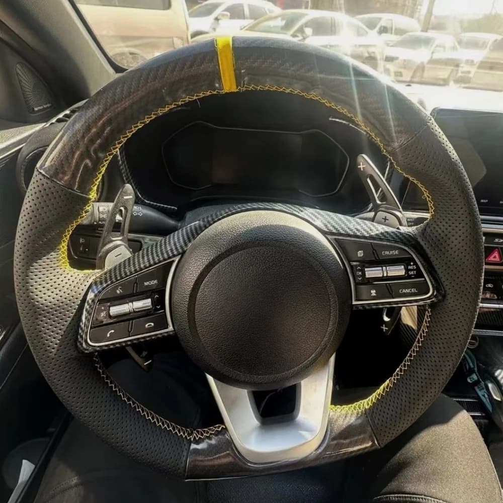 Personalizzazione Coprivolante per auto in fibra di carbonio in vera pelle per KIA Ceed Sportage Picanto Cerato Seltos Soul Rio3 4 5 K3