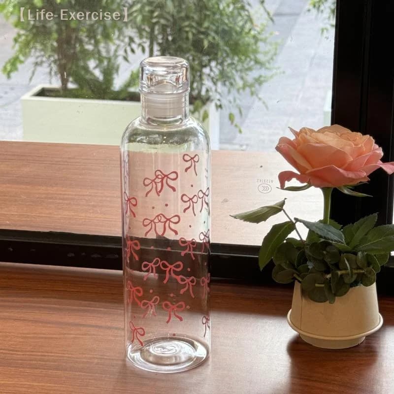Bottiglia d'acqua in plastica con fiocco Kawaii con tazza d'acqua trasparente in scala temporale per sport all'aria aperta che bevono bottiglia d'acqua per succo di latte da 500 ml