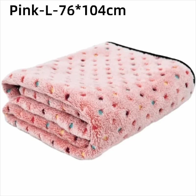 Ultra-Soft Pet Bed Blanket Cute Dot Pattern Breathable Pet Pad Cozy Warm Machine Washable Dog Blanket for Small Large Dogs