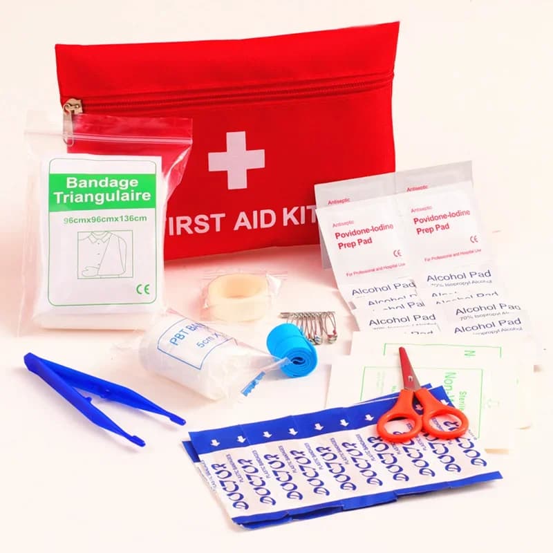 14 articoli/set Kit di pronto soccorso impermeabile portatile per persona all'aperto per il trattamento medico di emergenza in famiglia o in viaggio