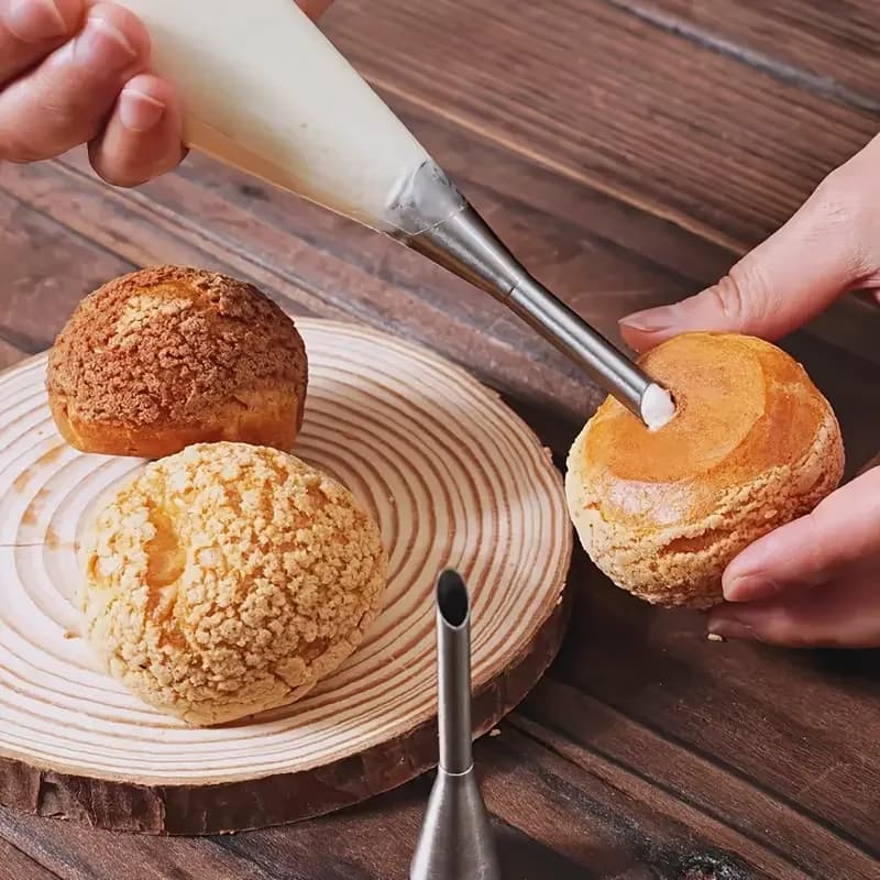 Set of 4 Beccucci for Pastry, Stainless Steel Decorative Tips for Cakes, Cupcake, Biscuits and Creams, Oven Tools for Pastry