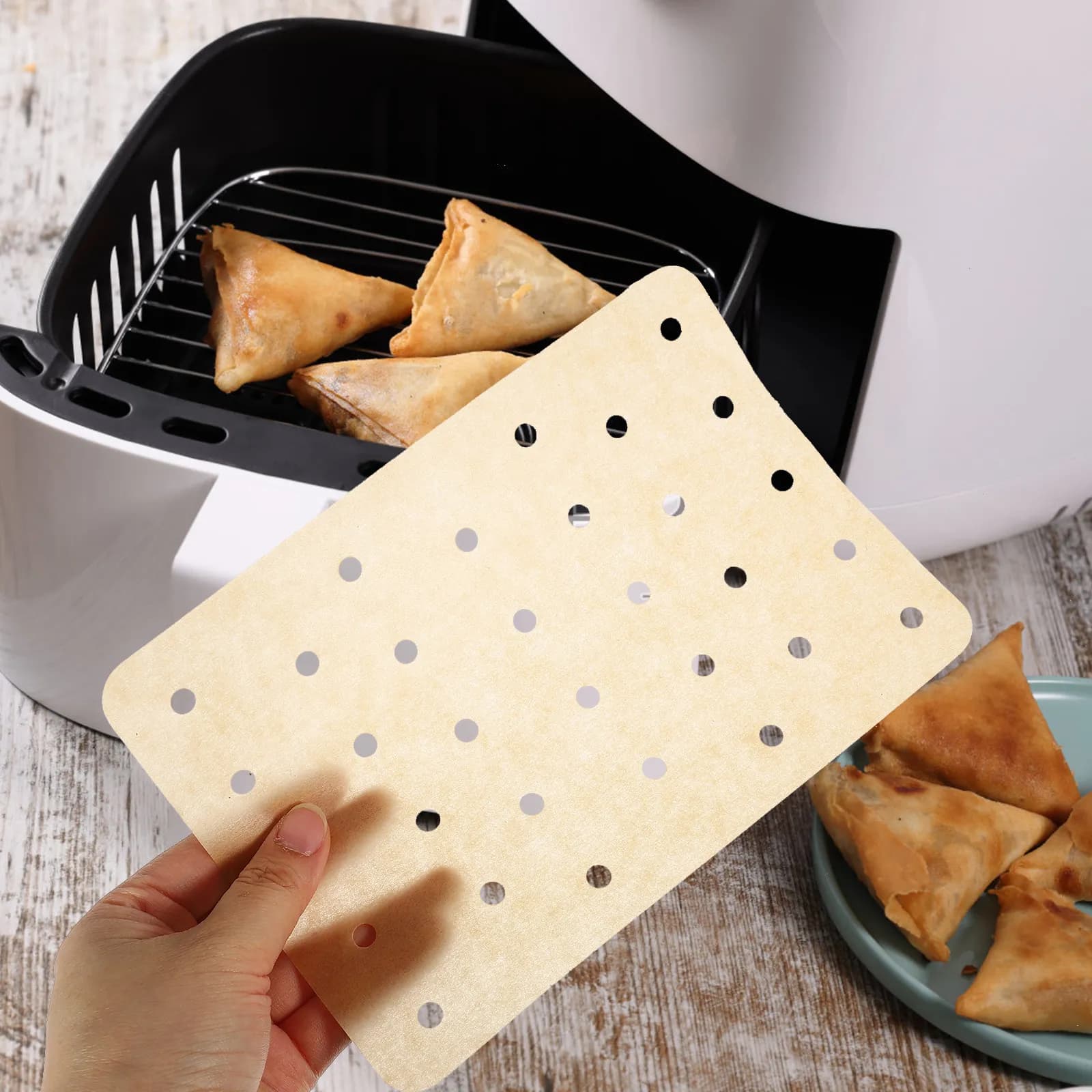 100 Paper Sheets of Rectangular Oven Perforated for Air Fryer, Suitable for Oven and Microwave, Non-stick, Heat Resistant, Disposable, For Food