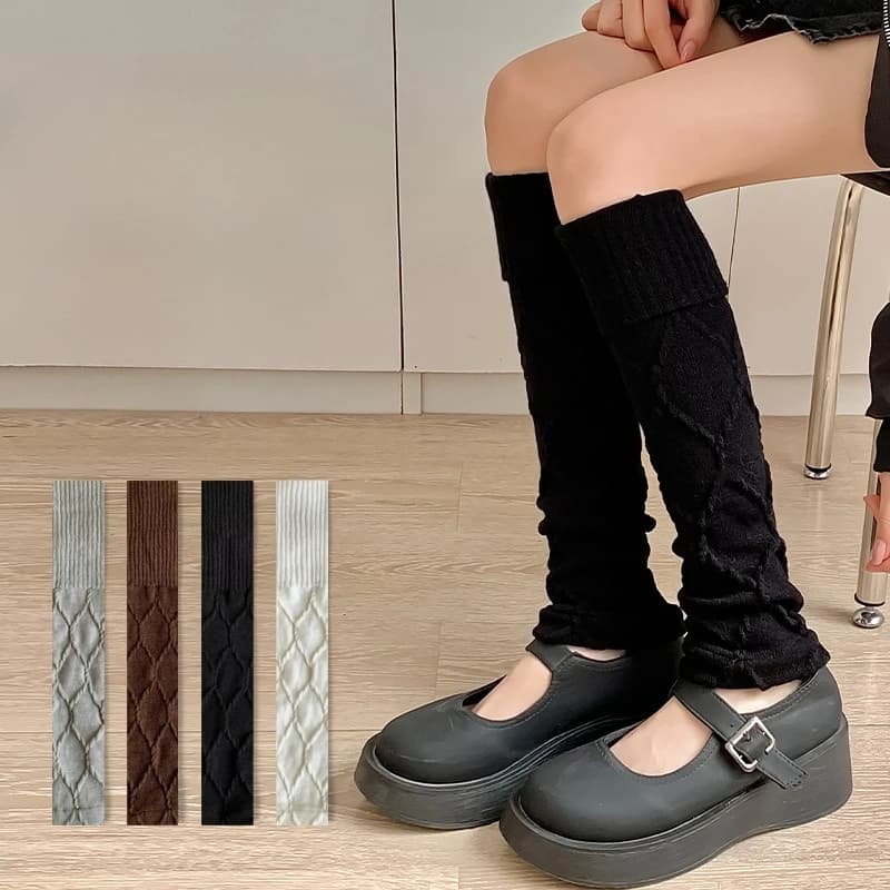 Women's mid-length combed cotton socks for autumn/winter, knee braid, long skirts, socks