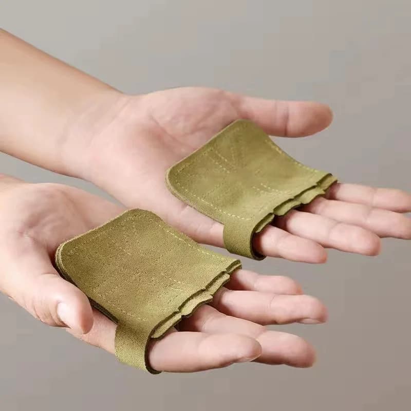 1 pair of weight lifting gloves Leather material Palm protection Exercise Gymnastics Handles Pull-up Gym Fitness accessories