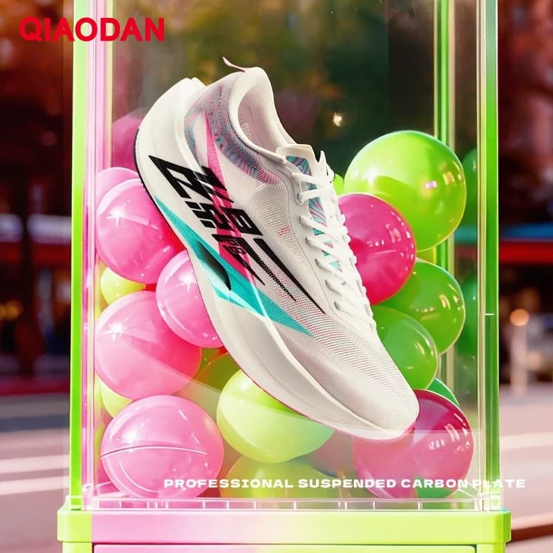 QIAODAN Feiying PB6.0 Scarpe da corsa professionali da uomo per maratona, con piastra in carbonio a sospensione completa QDB023261299