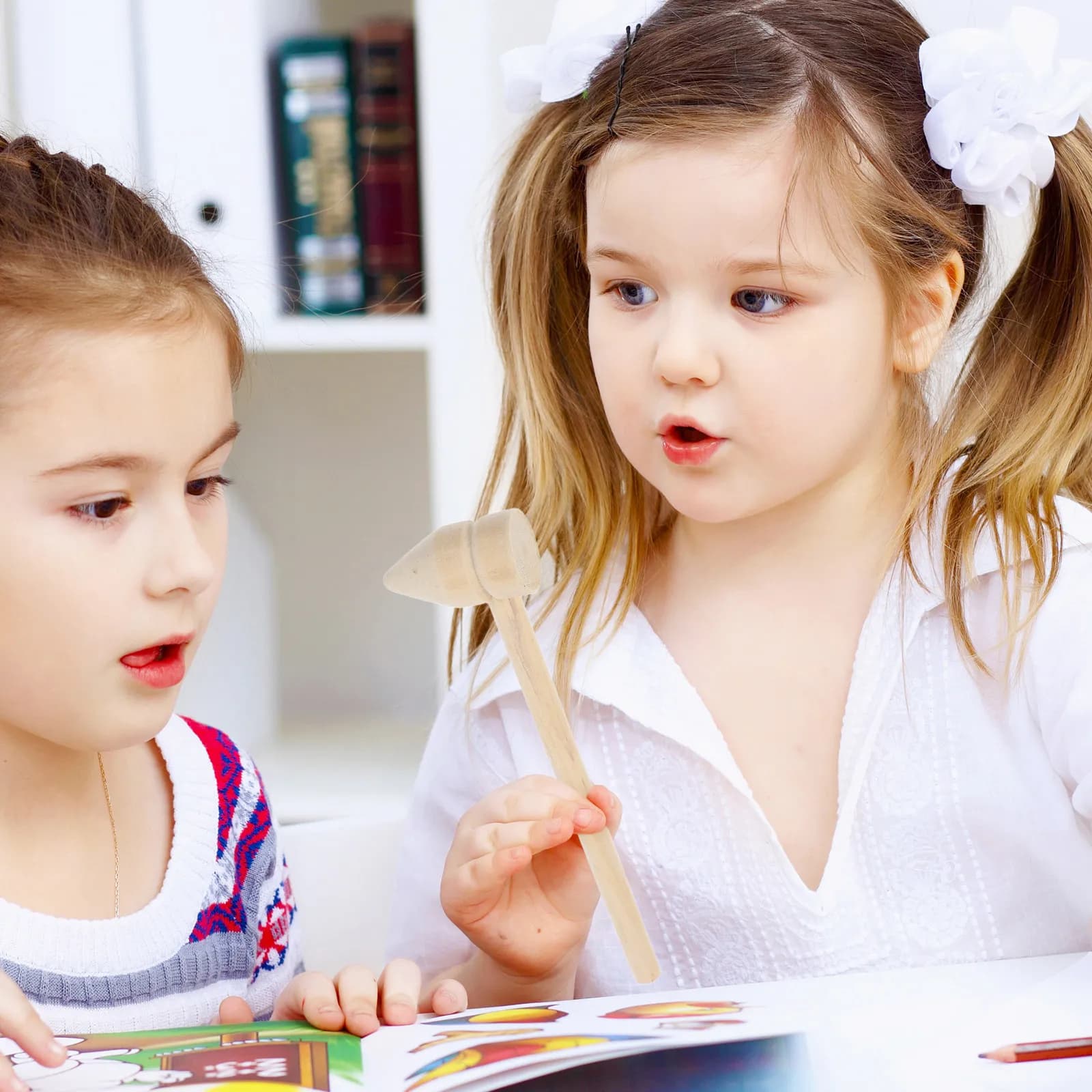 Set di 5 Martelli in Legno per Bambini, Mini Scalpelli Multiuso, Strumenti per Blocchi e Giochi di Ruolo Archeologici