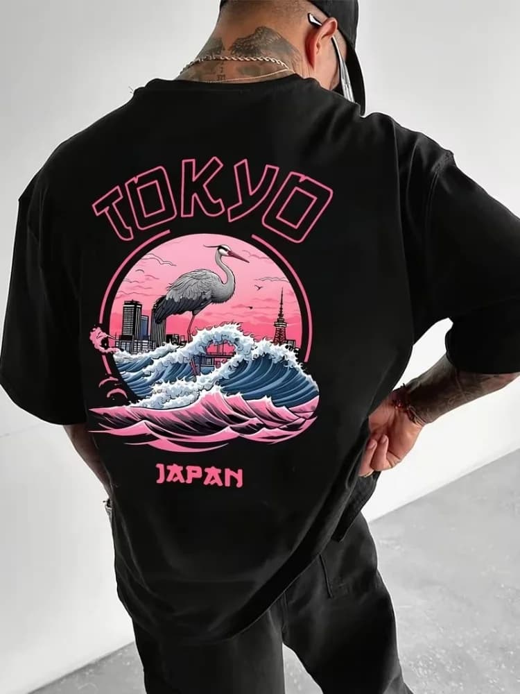 Men's T-shirt with Japanese print, Tokyo style, short-sleeved, comfortable, breathable, versatile top for vacations and parties.