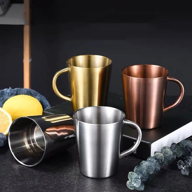 Tazza da acqua a doppio strato da 300 ml Tazza da birra termica in acciaio inossidabile 304 con manico Tazza da caffè con isolamento termico in nastro dorato
