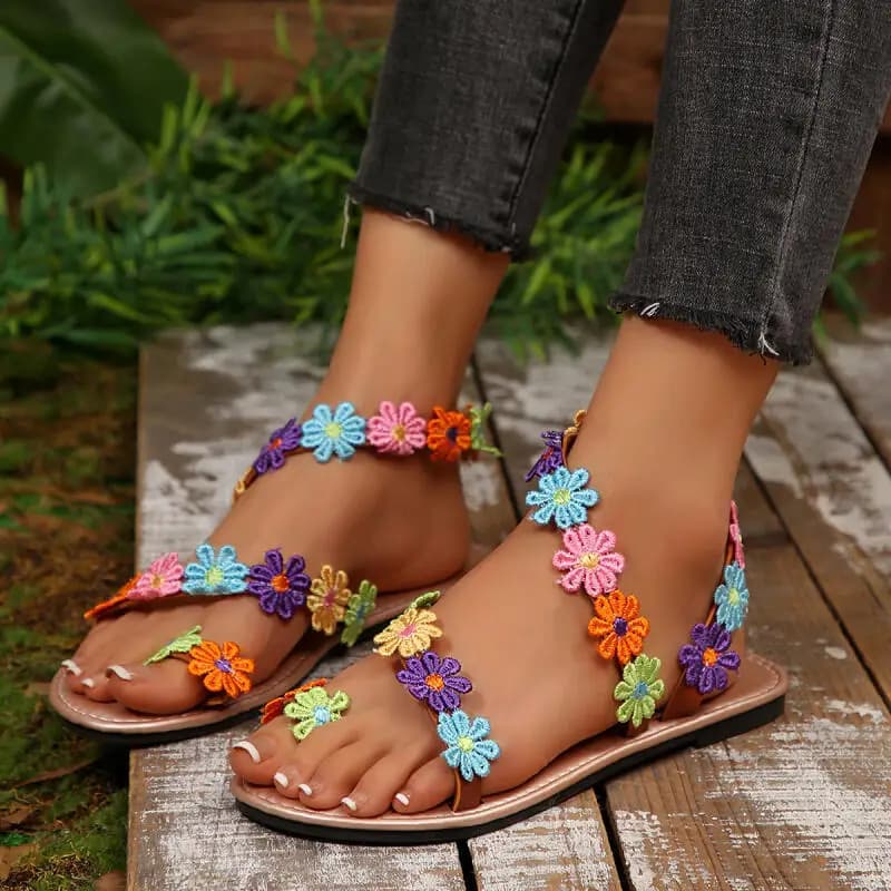 Sandali Donna Bohemien con Ricamo Floreale, Collezione Estate 2026, Colorati e Leggeri, con Tacco Basso, Eleganti Scarpe da Spiaggia
