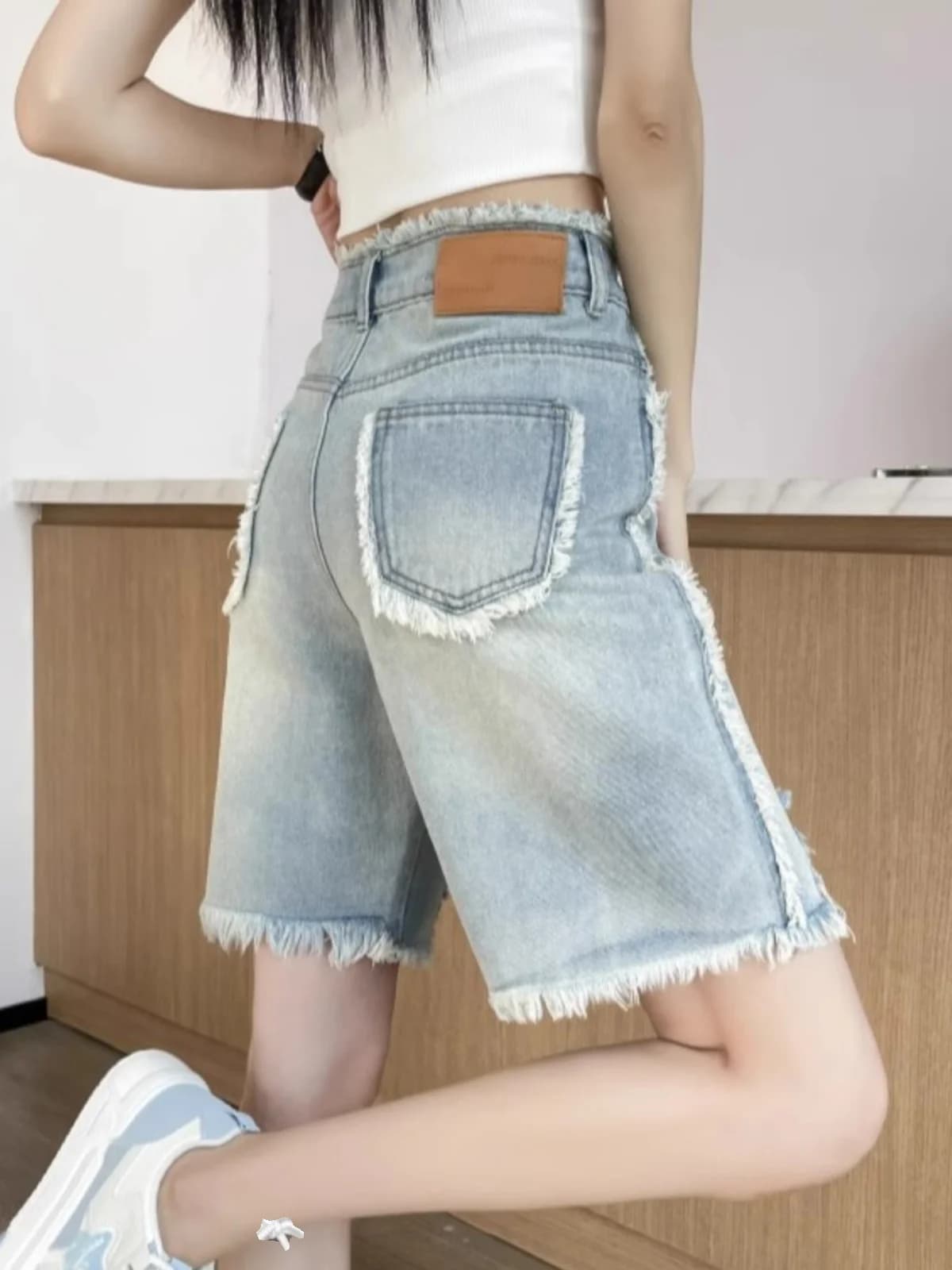 High Waist Ripped Denim Shorts Women's Summer Thin Loose Fit Straight Leg Mid-Calf Pants with Frayed Hemline Casual Jeans