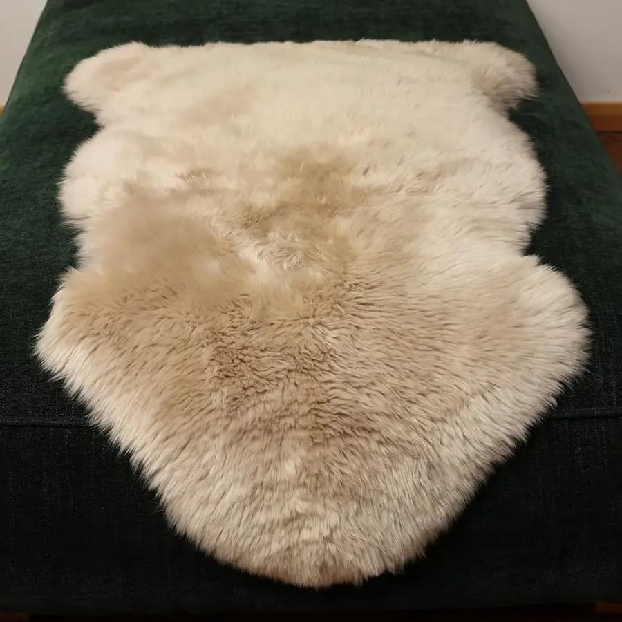Genuine Pecora Leather Carpet, Wool Carpet, Soft and Pelosa Fur for Living and Children's Room, Genuine Lambskin Cover