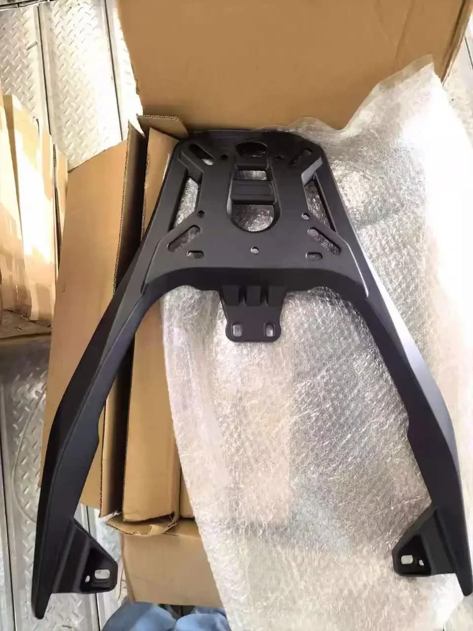 Motorcycle Rear Luggage Rack for SR250GT Motorcycle Accessories Special for VOGE SR250GT Storage Box Support