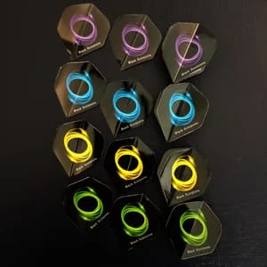 Set di 12 Alette Professionali per Freccette in PET, 4 Colori, Resistenti all'Usura, Ricambi per Freccette con Punta in Acciaio/Morbida