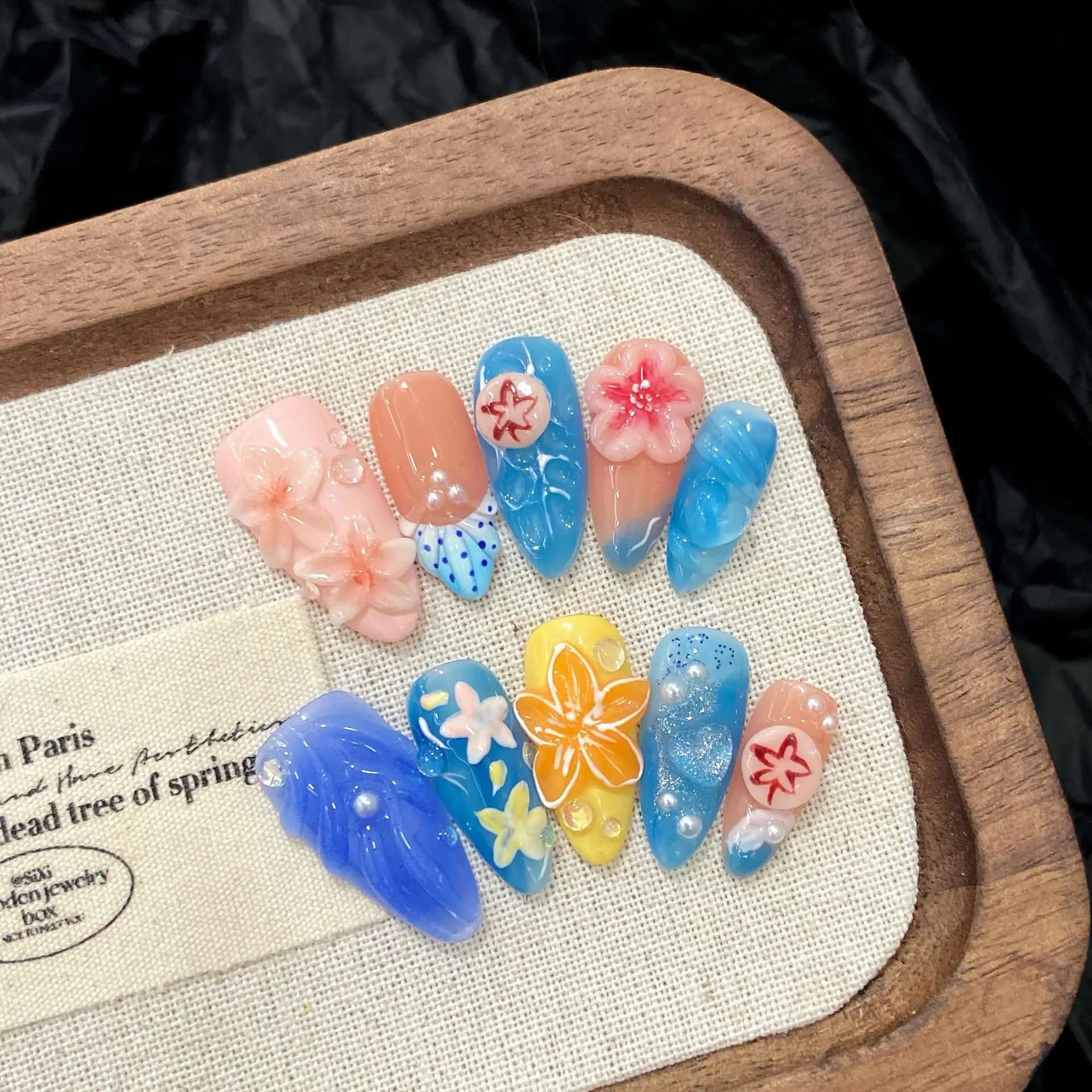 10 pezzi stile spiaggia stampa sulle unghie fatte a mano sfumato blu mandorla francese unghie finte decorazione floreale in rilievo 3D estate oceano unghie finte