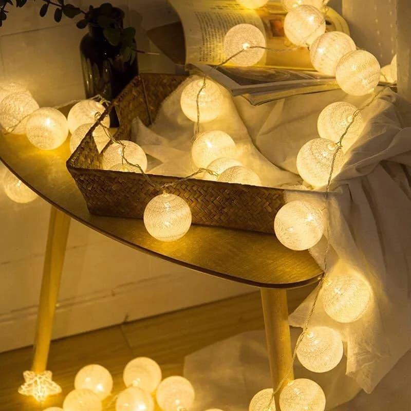 Catena di Luci con Palline di Cotone 1,5/3M per Esterni, Decorazioni per Feste, Camera da Letto, Luci Fatate per Matrimoni Senza Batteria