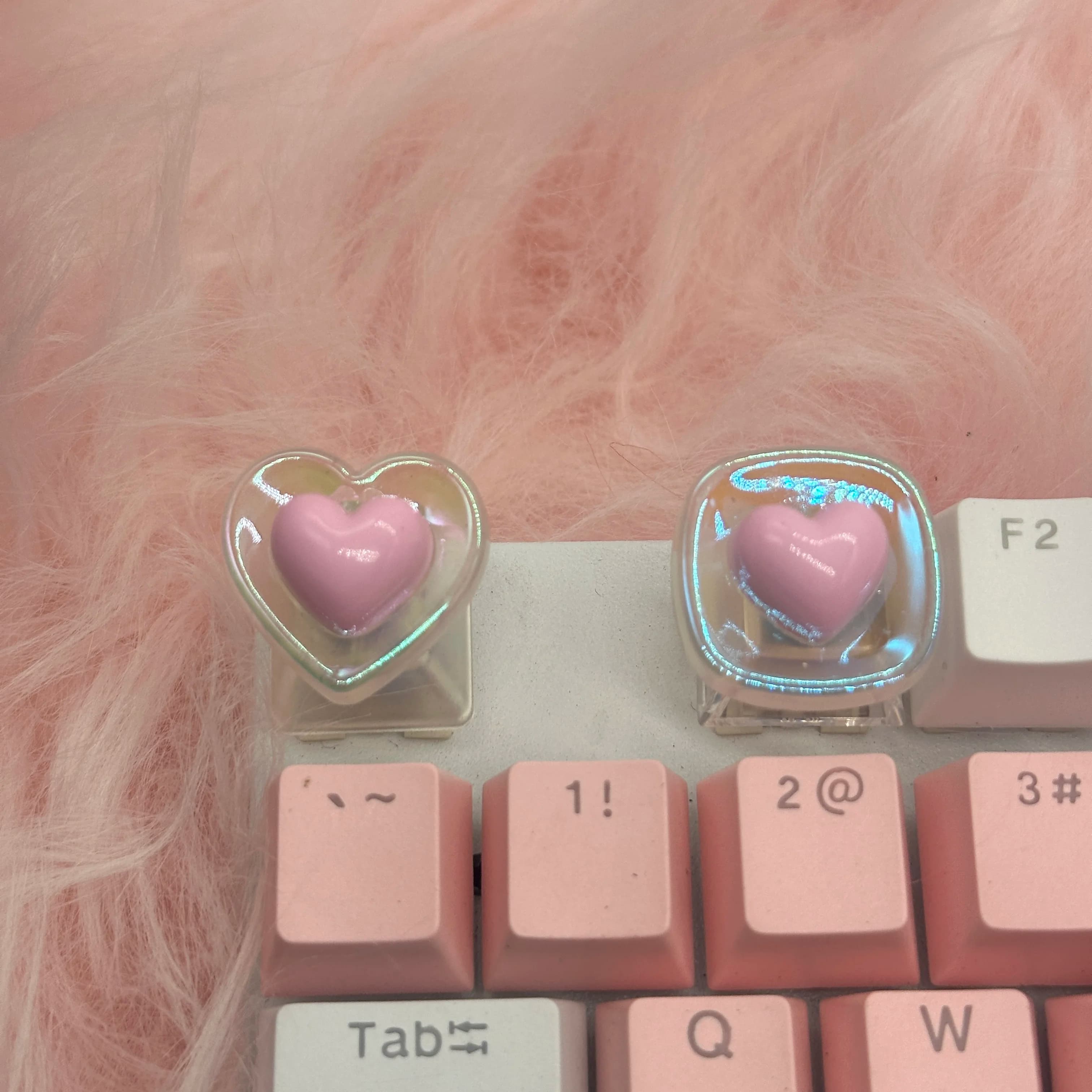 Cuore rosa colorato con copritasti a forma di cuore rosa trasparente Copritasti per tastiera meccanica personalizzati fatti a mano fai-da-te
