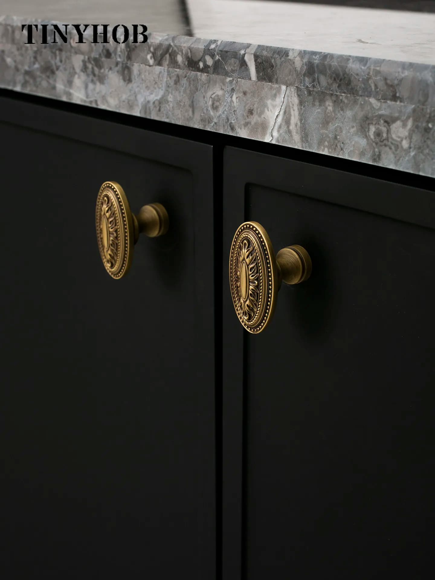 Maniglie per mobili classiche premium: ottone massiccio antico, maniglie per cassetti e armadietti a foro singolo in stile francese per la casa di lusso