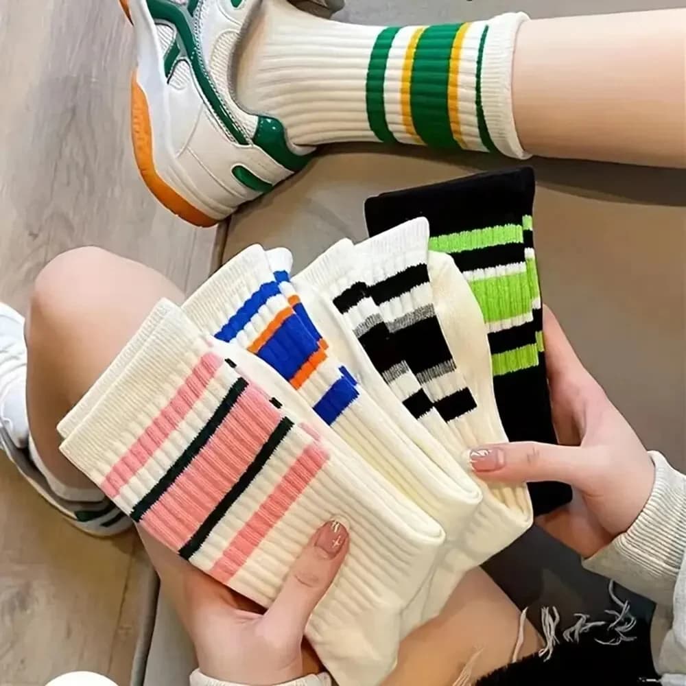 5 paia di calzini da donna carino Harajuku calzino caldo semplice calzini corti a righe colorate moda primavera autunno calzini di media lunghezza da donna