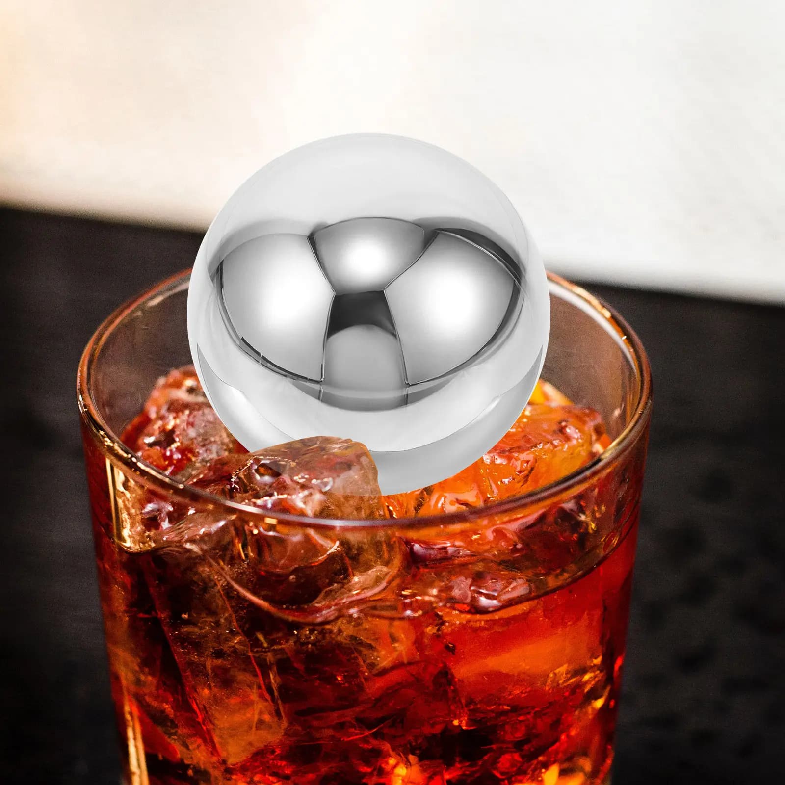 2 Pezzi Sfere di Ghiaccio in Acciaio Inossidabile da 55 mm, Pietre Refrigeranti Riutilizzabili per Whisky, Birra, Cocktail e Feste, Stampi per Ghiaccio da Cocktail