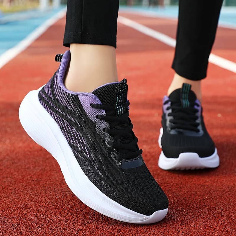 Scarpe da ginnastica casual da donna alla moda estiva, antiscivolo, traspiranti, in mesh, per corsa, escursioni e tennis, modello di tendenza per coppia