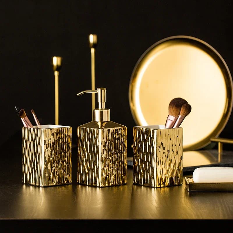 Accessori per il bagno Portaspazzolino in oro/argento Portasapone Dispenser di sapone Tazza per gargarismi Hardware per il bagno in ceramica Regalo di nozze