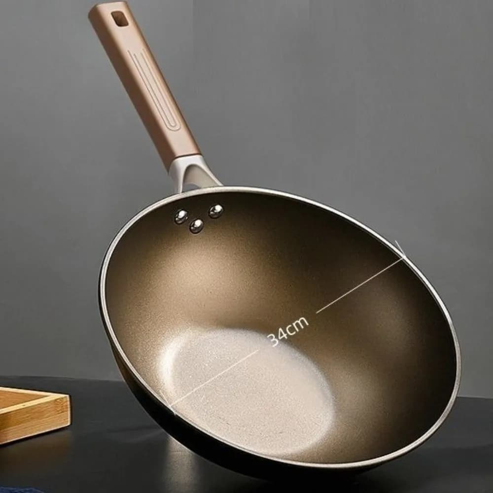 Padella in Ghisa 30/32/34cm Antiruggine Professionale in Titanio Antiaderente per Cucina e Ristorante