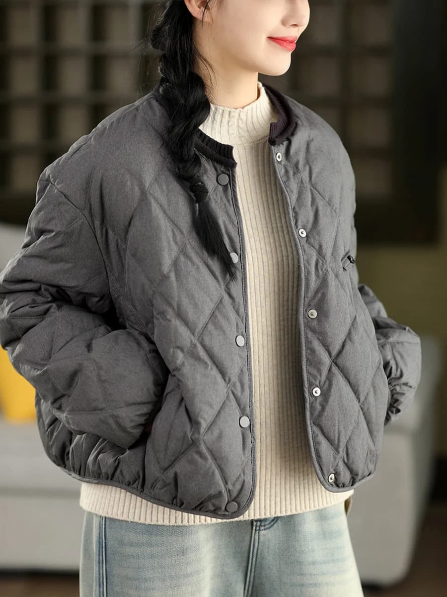 Giacca Corta alla Moda in Piumino d'Oca Bianco con Colletto a Costine e Chiusura a Bottone Singolo, Design Trapuntato, Cappotto Caldo da Donna per l'Inverno