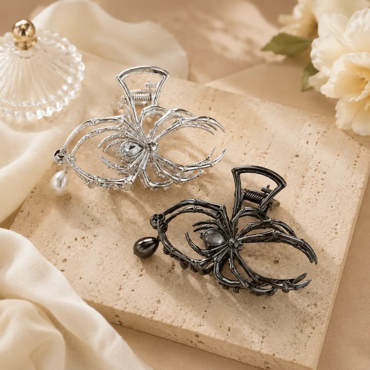 Fermaglio per Capelli a Forma di Ragno Gotico per Donne, Clip in Metallo Traforato con Perle Finte, Accessori per Capelli Cool per Ragazze M