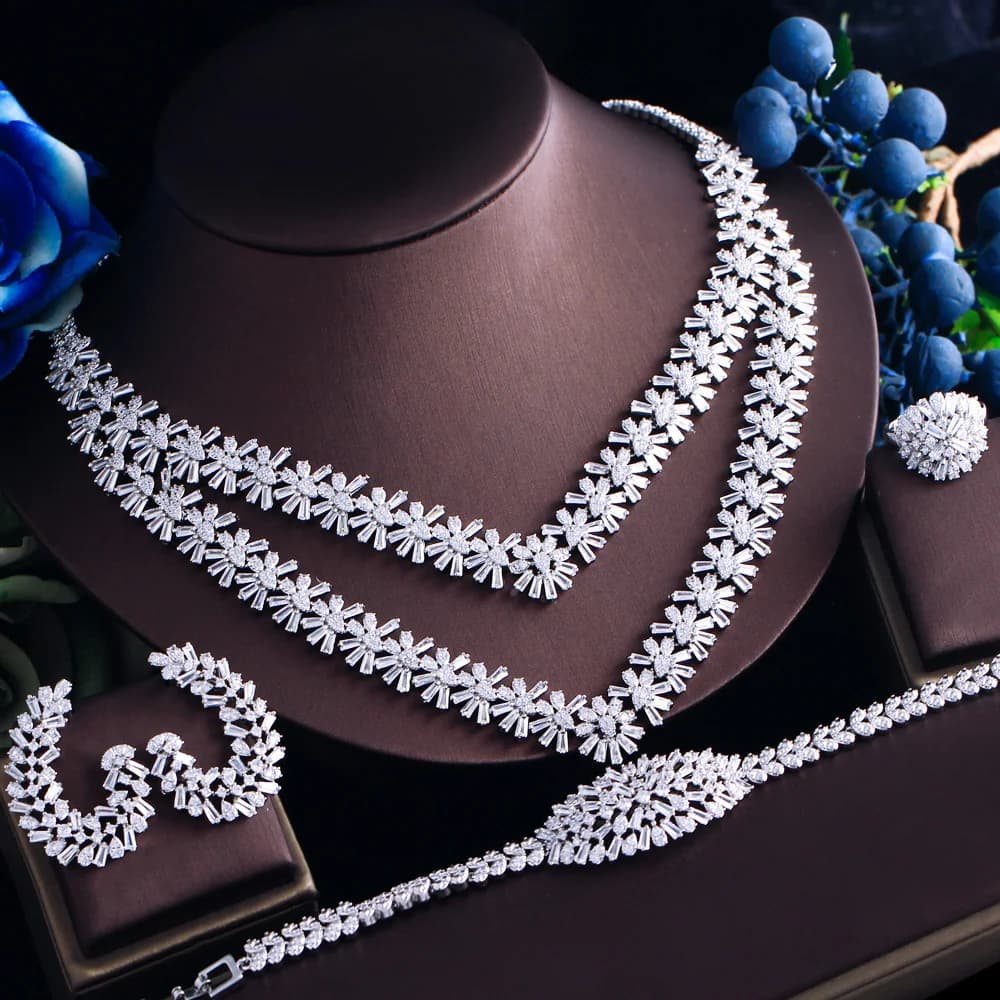 ThreeGraces 4pcs Luxury Sparkling Cubic Zirconia 2 Layered Design Flower Bridal Wedding Party set di gioielli per le donne T1004