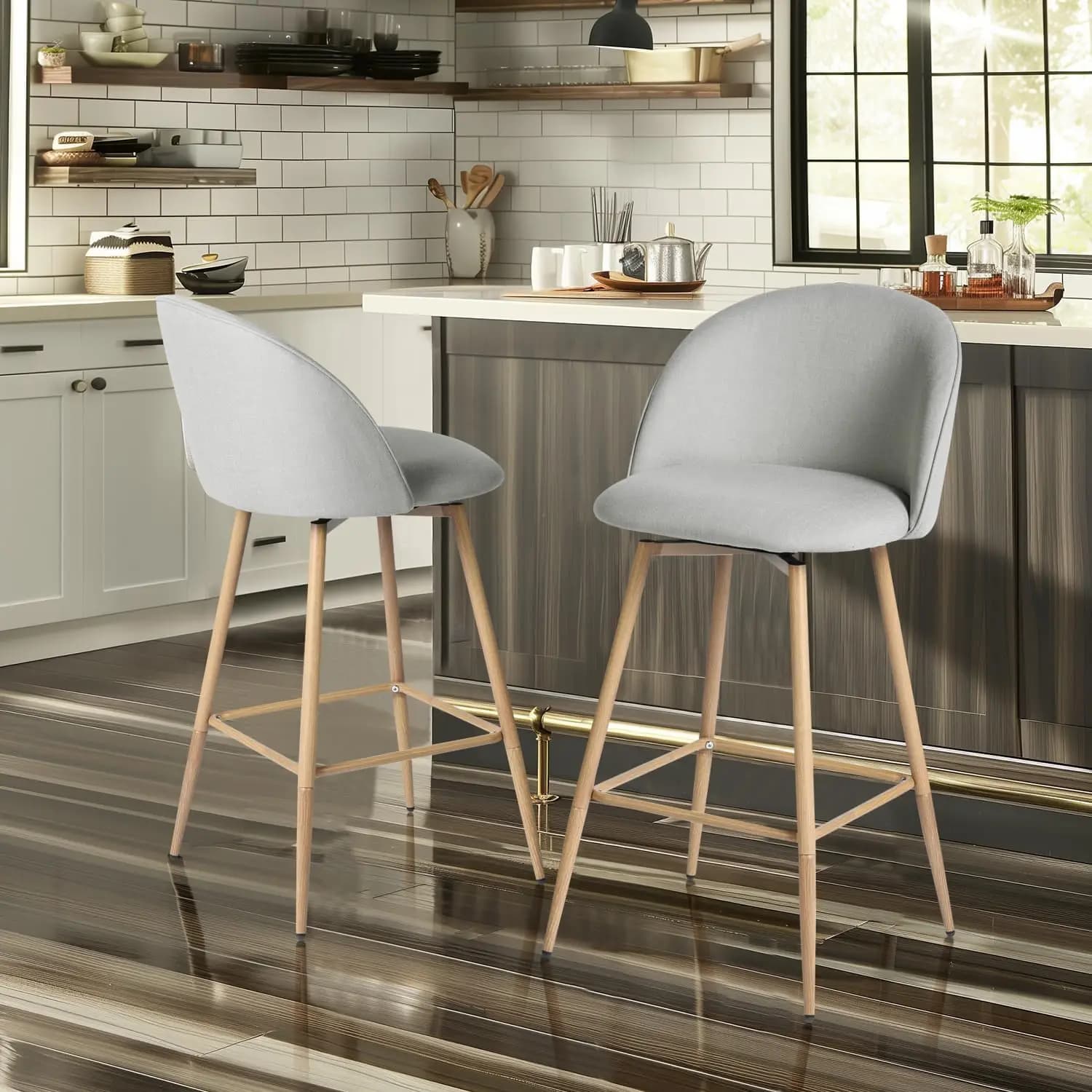 Set di 2 sgabelli da bar a altezza bancone, 360 ° Sedia girevole con seduta imbottita grigia e gambe in metallo effetto legno di quercia – Ideale per la cucina