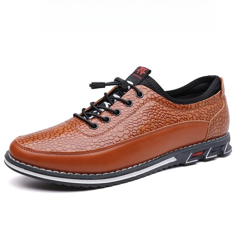 Mocassini da guida da uomo nuovi Scarpe slip on in pelle PU traspirante di grandi dimensioni Scarpe comode mocassini casual Scarpe da ginnastica per tutte le stagioni